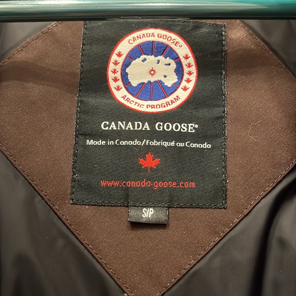 Canada Goose Jacket - Picture 4 of 7